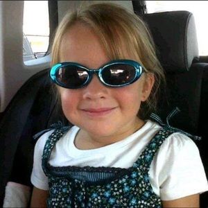 Meet your Posher, Abigail